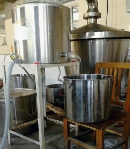 小型双层锅蒸汽蒸酒机 家用酿酒设备