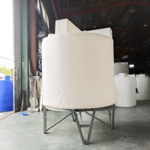 1.5吨锥底加药箱硫酸铜储罐价格
